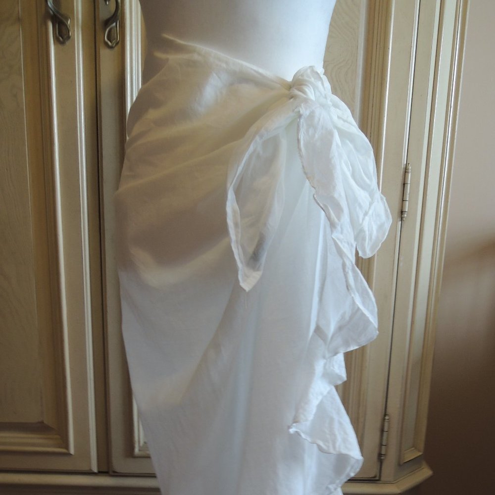 White Cotton Ruffle Sarong